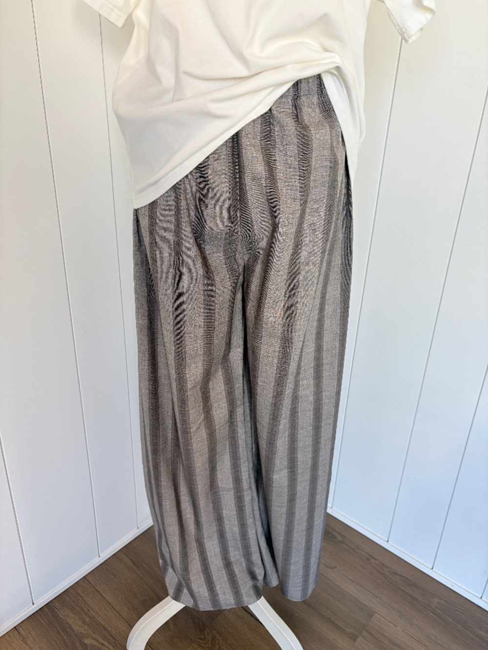 Gray striped wide=leg trousers
